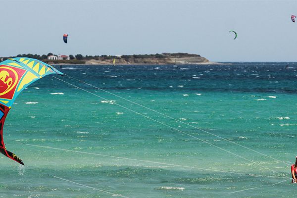 Villa Saravari Activities - Kite Surfing